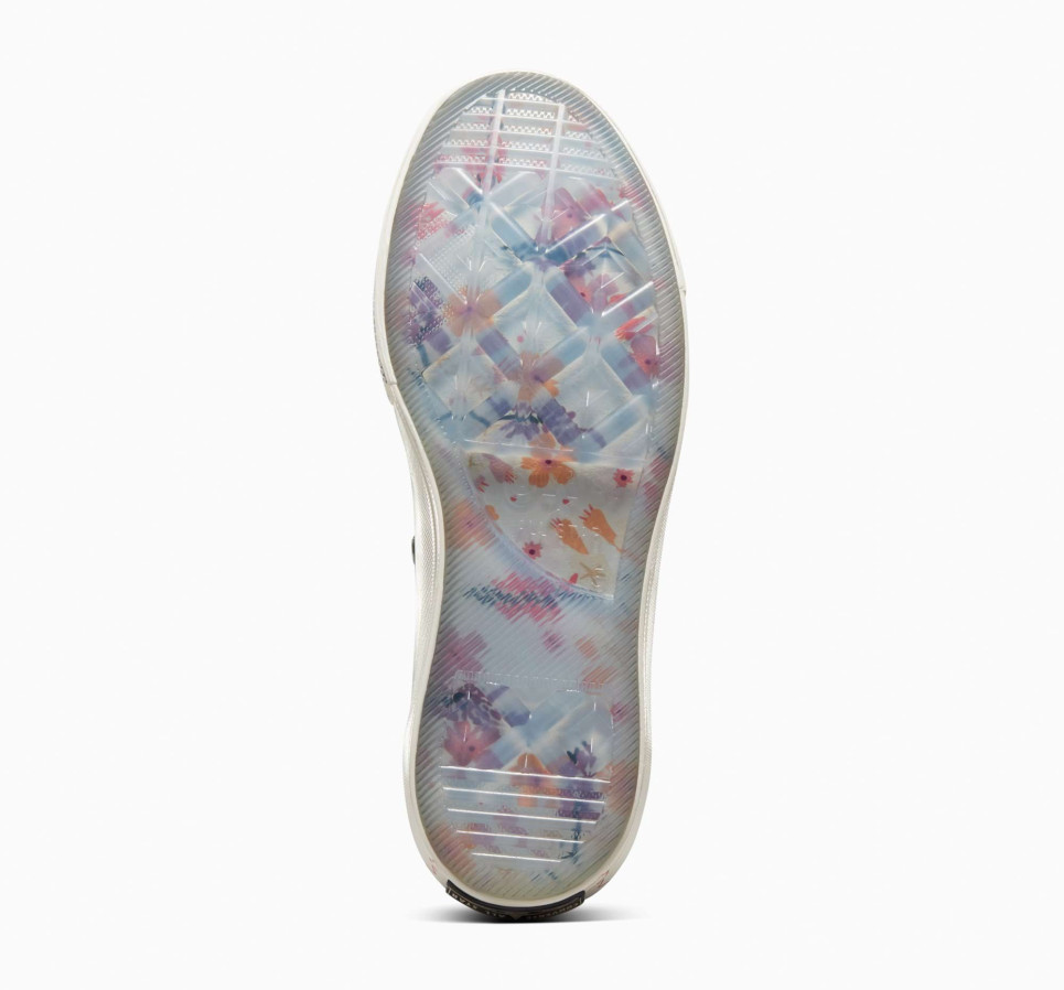 Chuck 70 Enchanted Garden