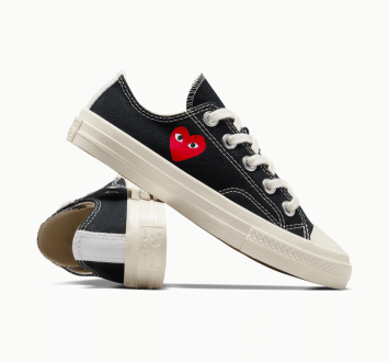 PLAY Comme des Garçons Single Heart Chuck 70