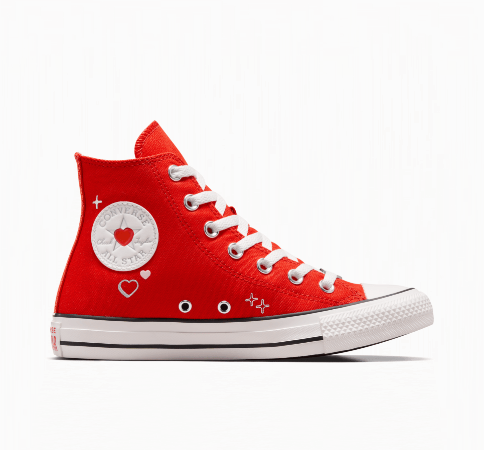 Chuck Taylor All Star Y2K Heart