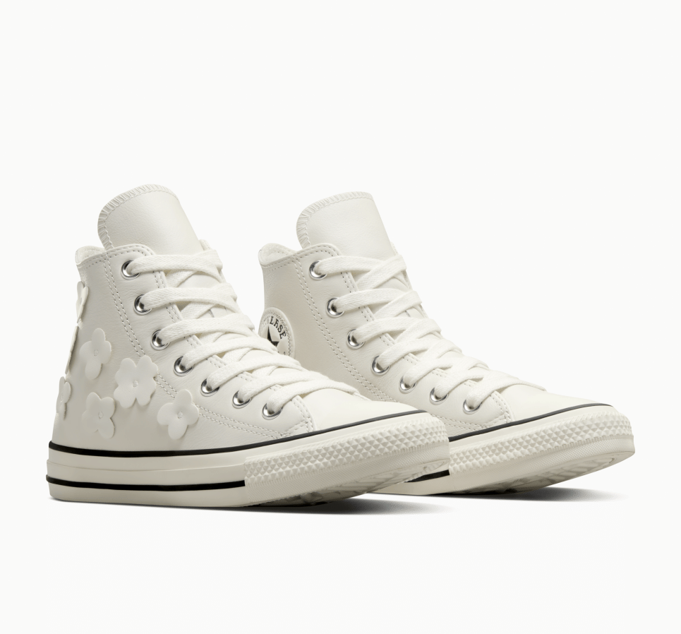 Chuck Taylor All Star Leather 3D Flowers