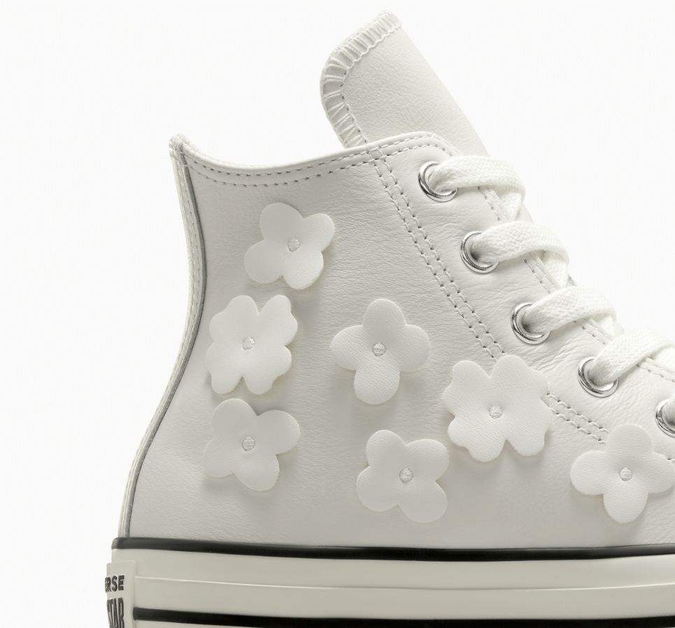 Chuck Taylor All Star Leather 3D Flowers