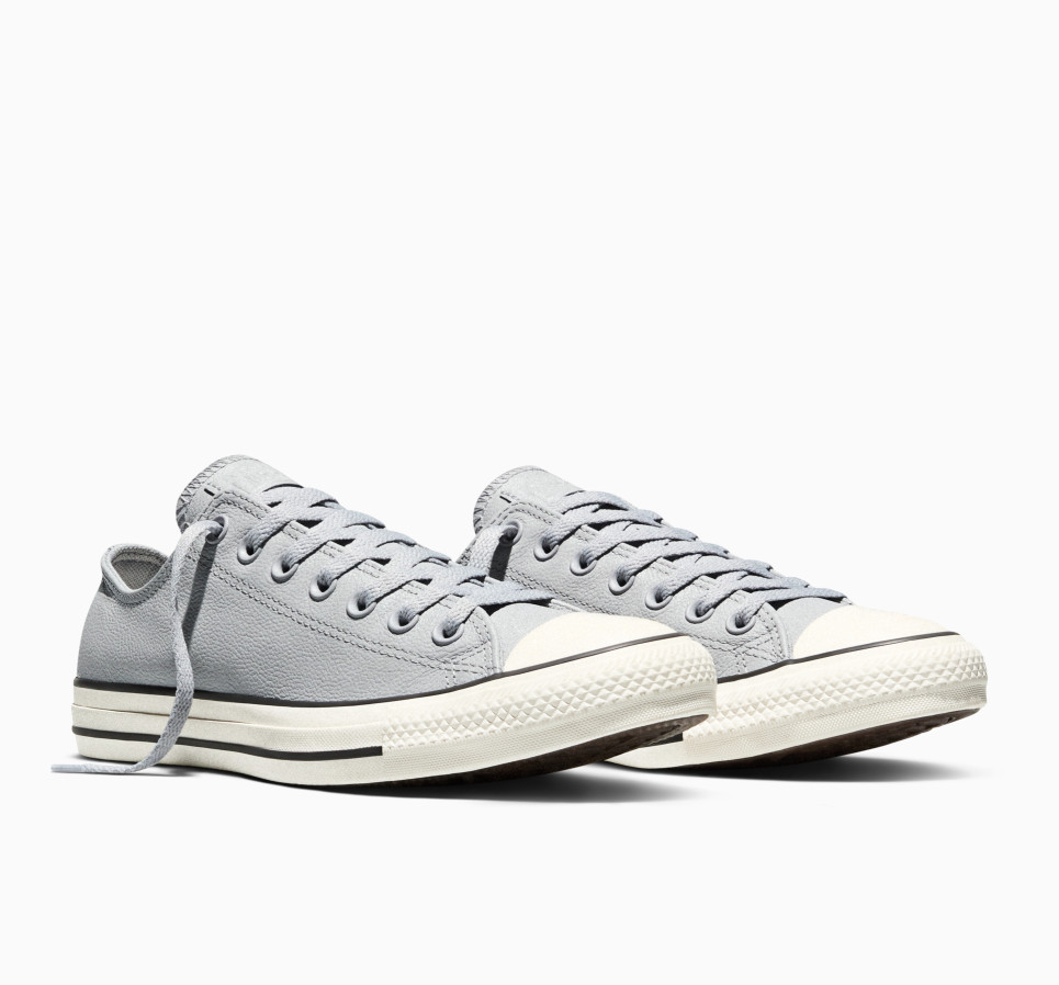 Chuck Taylor All Star Leather