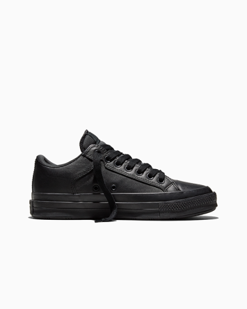 Chuck Taylor Pennant