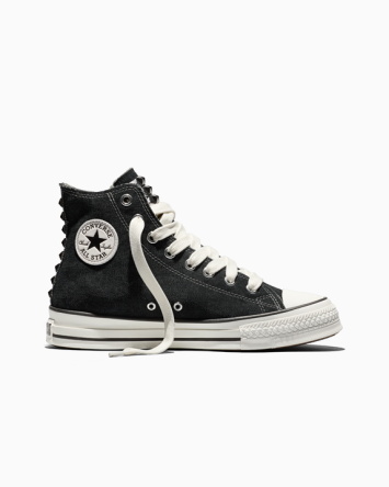 Chuck Taylor Throwback Distressed Studs